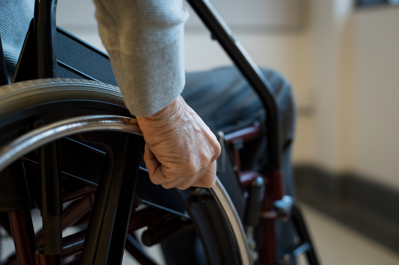 does medicare pay for wheelchairs