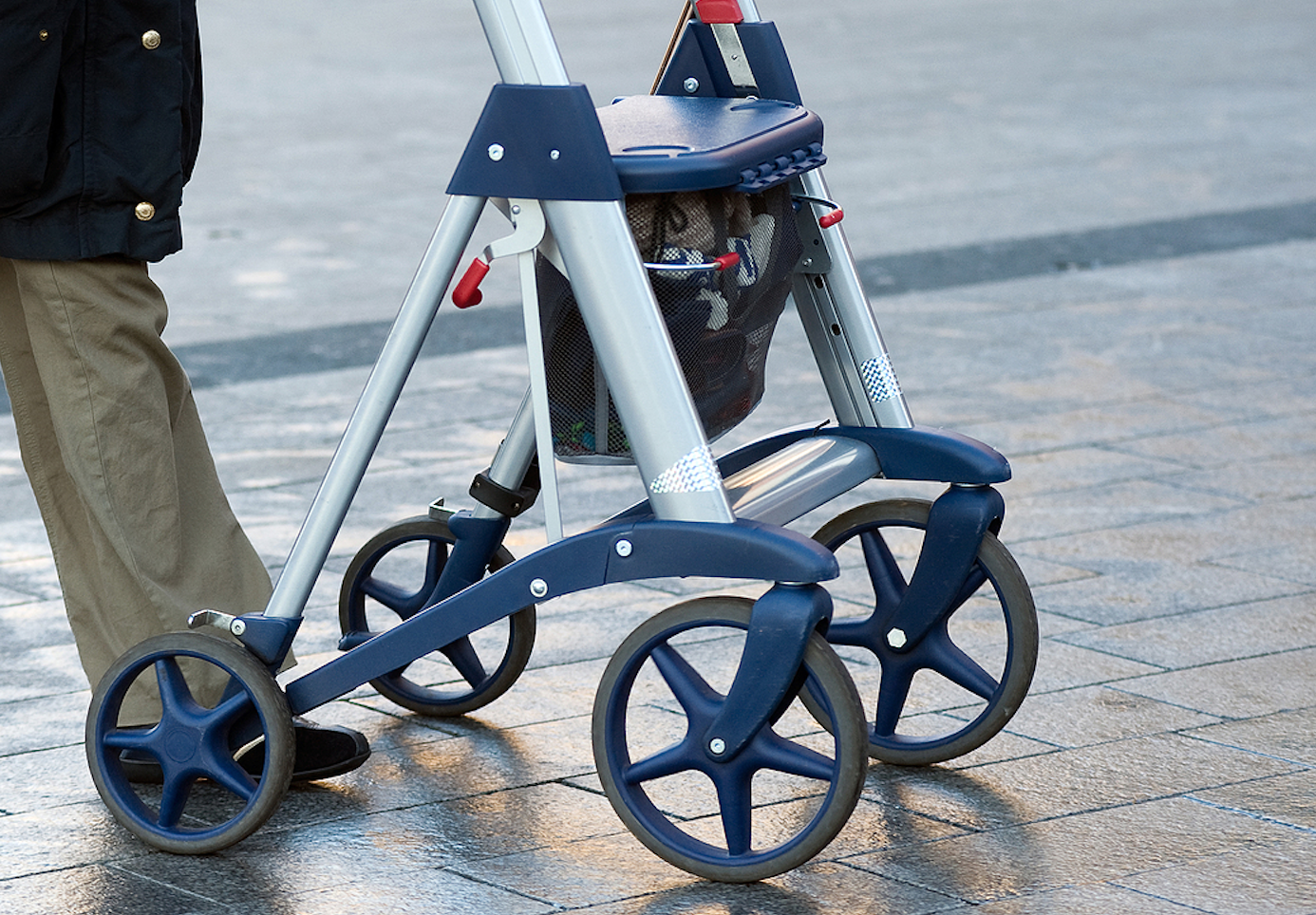 best upright walkers for seniors